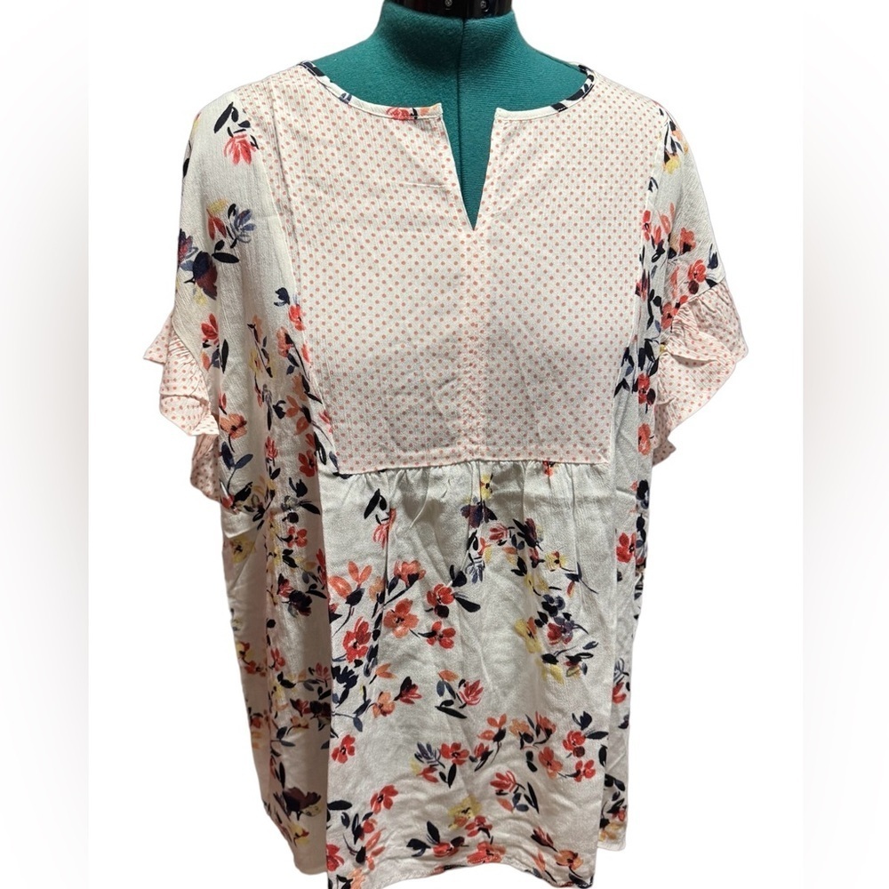 NWT  sz 2x boho top floral with ruffle sleeves
